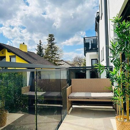 Sunny Modern Apartment With Balcony - Free Parking Відень Екстер'єр фото